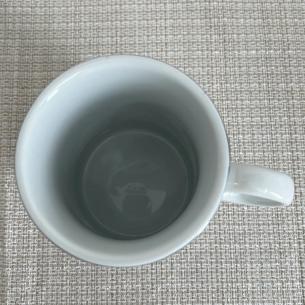 ☕️Williams Sonoma☕️Gold Monogram “K” Coffee Mug